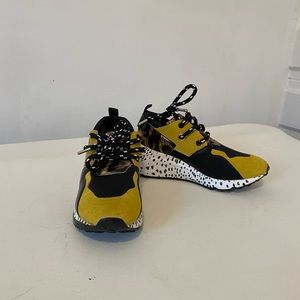 Steve Madden sneakers